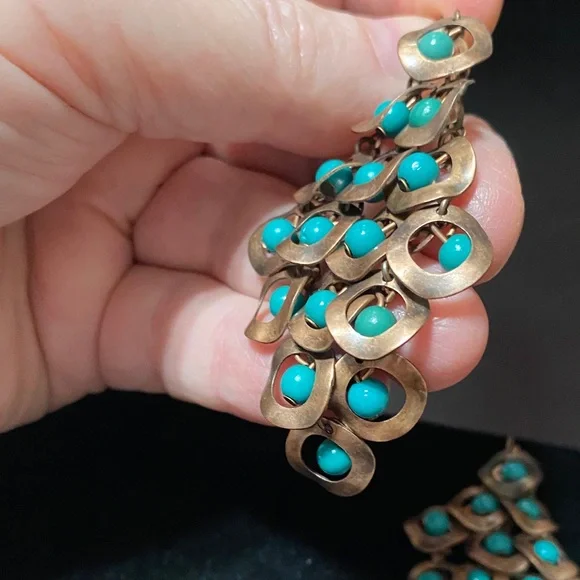 Elegant vintage Turquoise and metal Chandelier Earrings - Picture 7 of 16